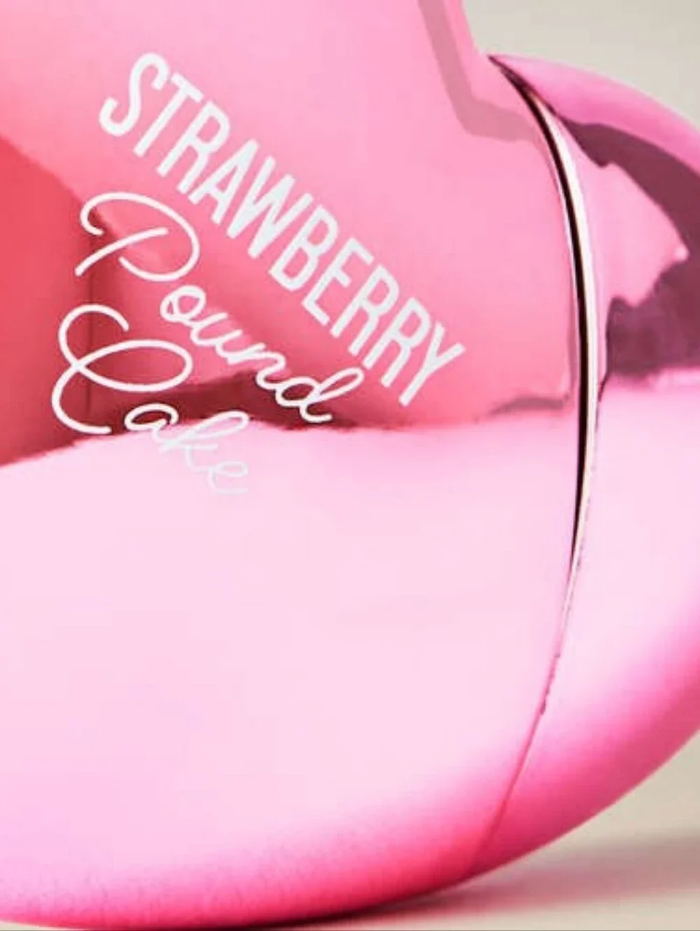 Bath & Body Works Strawberry Heart Lip Balm - Pink